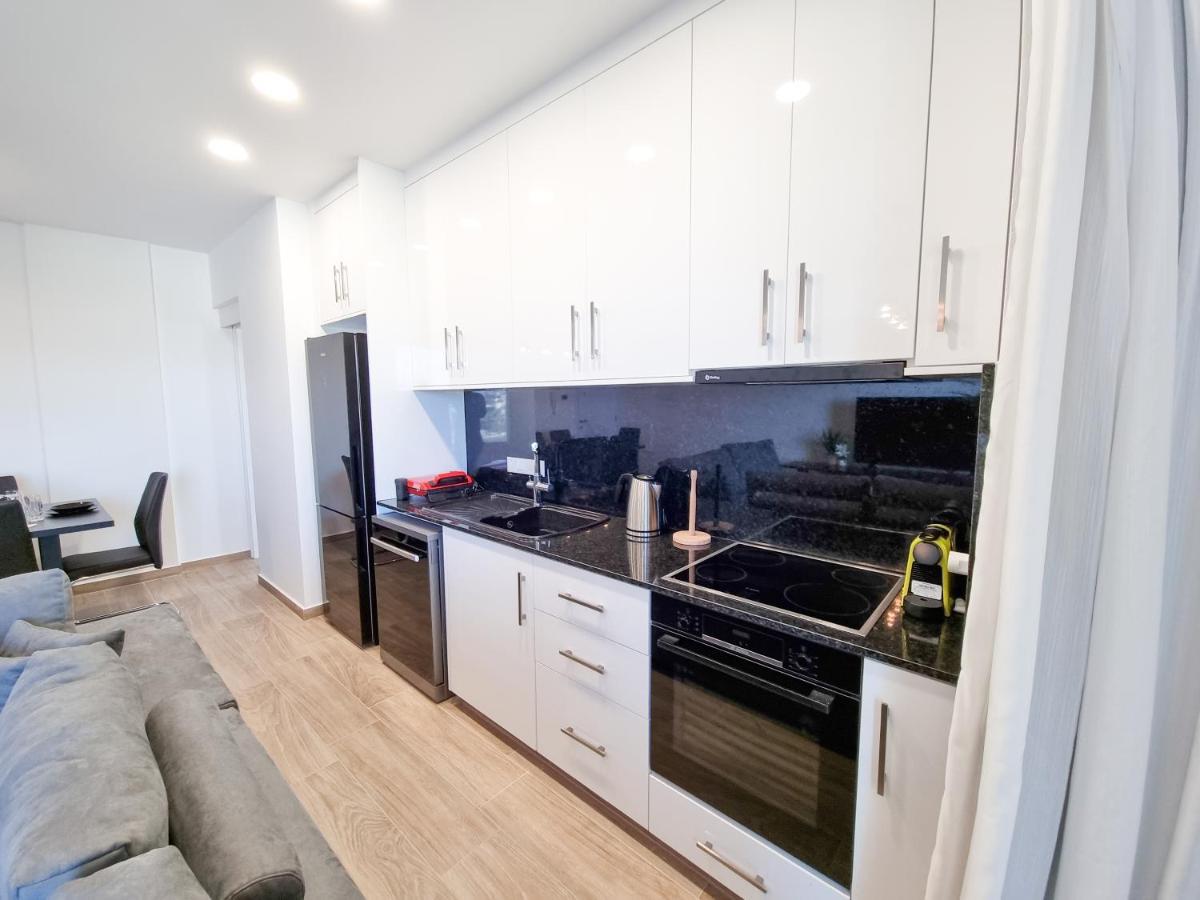 Lucky Strike Apartment Paralimni Bagian luar foto